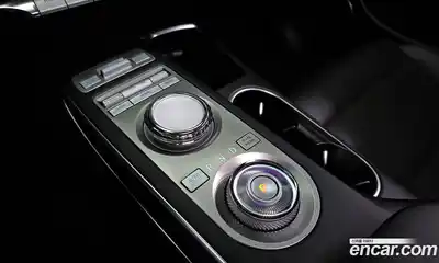 Genesis GV70 2022 2.5 Автомат в Москве № 888604, миниатюра 9