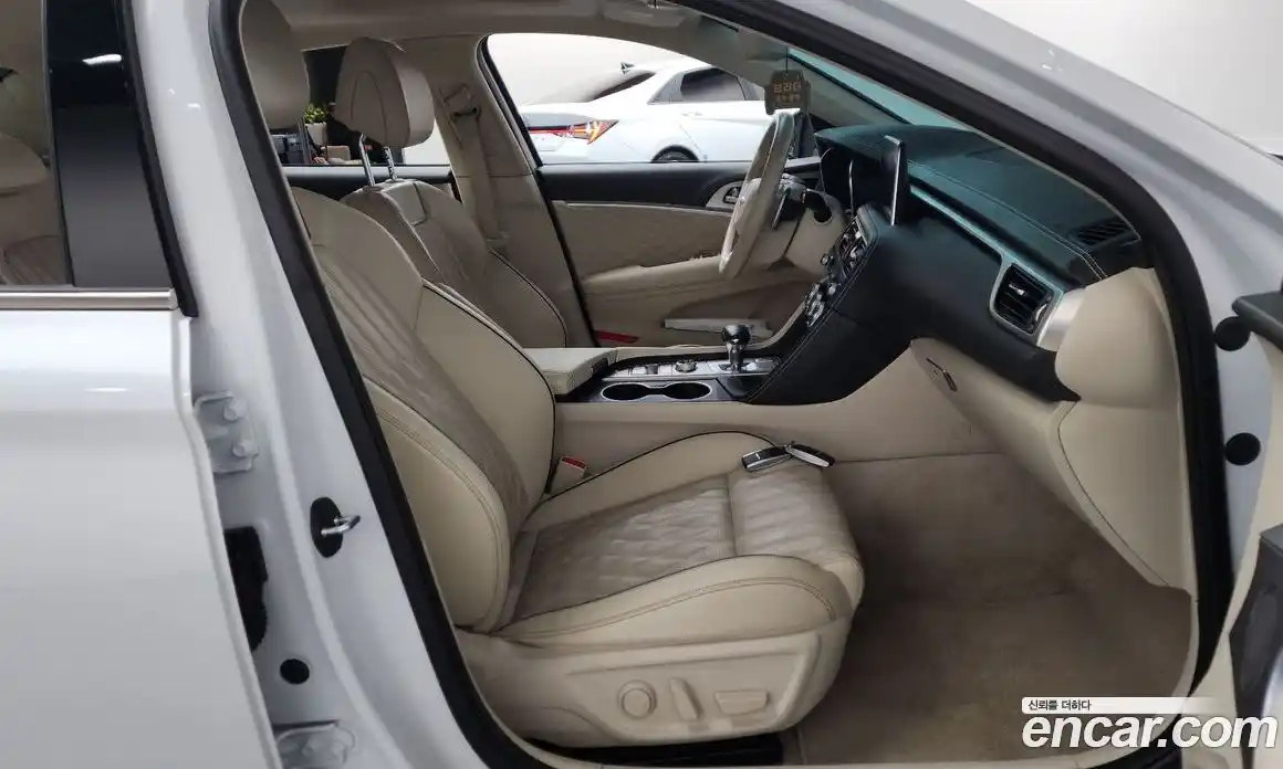 Genesis G70 2019 3.3 Автомат в Москве № 888822, фото 11