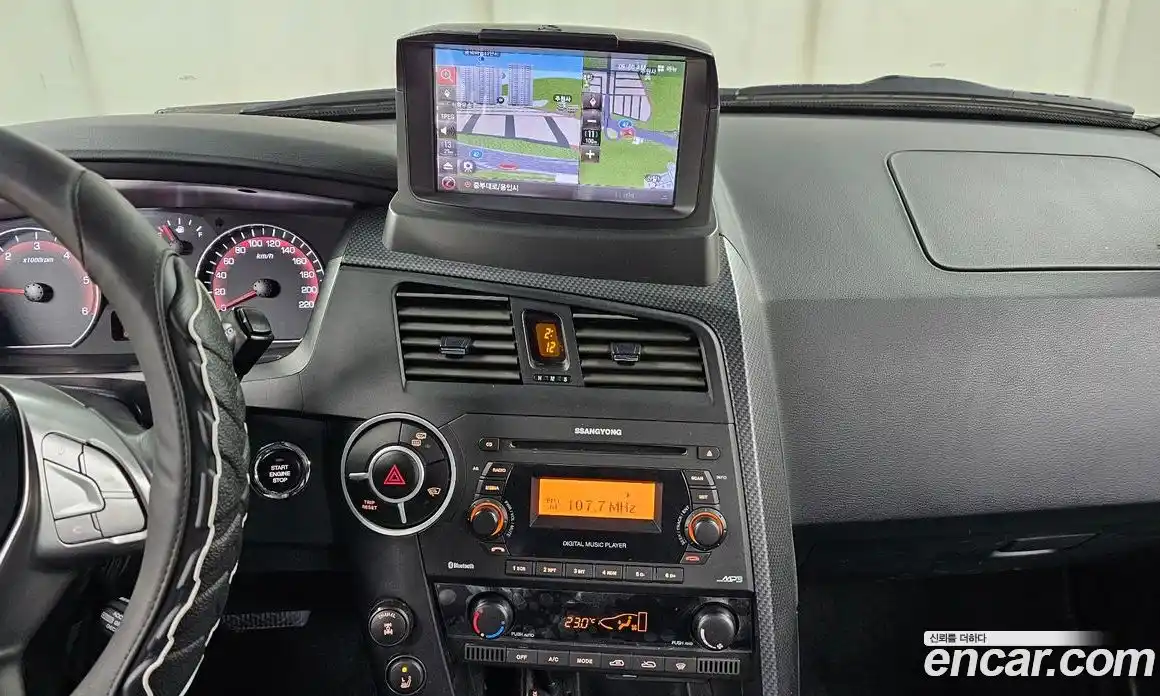 SsangYong Korando 2015 2.0 Автомат в Москве № 890121, фото 15