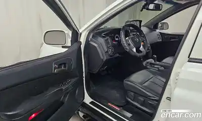 SsangYong Korando 2015 2.0 Автомат в Москве № 890121, миниатюра 10
