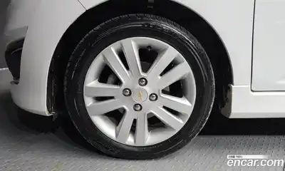 Chevrolet Spark 2015 1.0 гидро в Москве № 890706, миниатюра 5