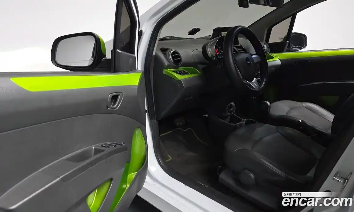 Chevrolet Spark 2015 1.0 Автомат в Москве № 890807, фото 11