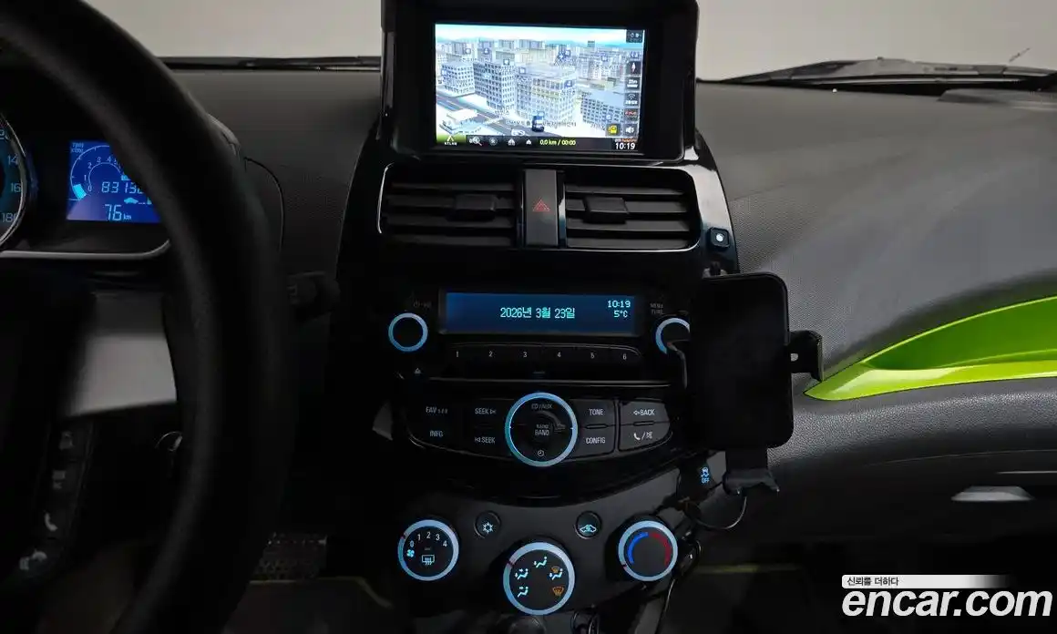 Chevrolet Spark 2015 1.0 Автомат в Москве № 890807, фото 14