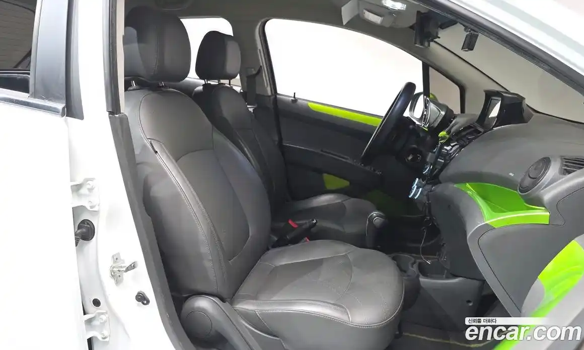 Chevrolet Spark 2015 1.0 Автомат в Москве № 890807, фото 10