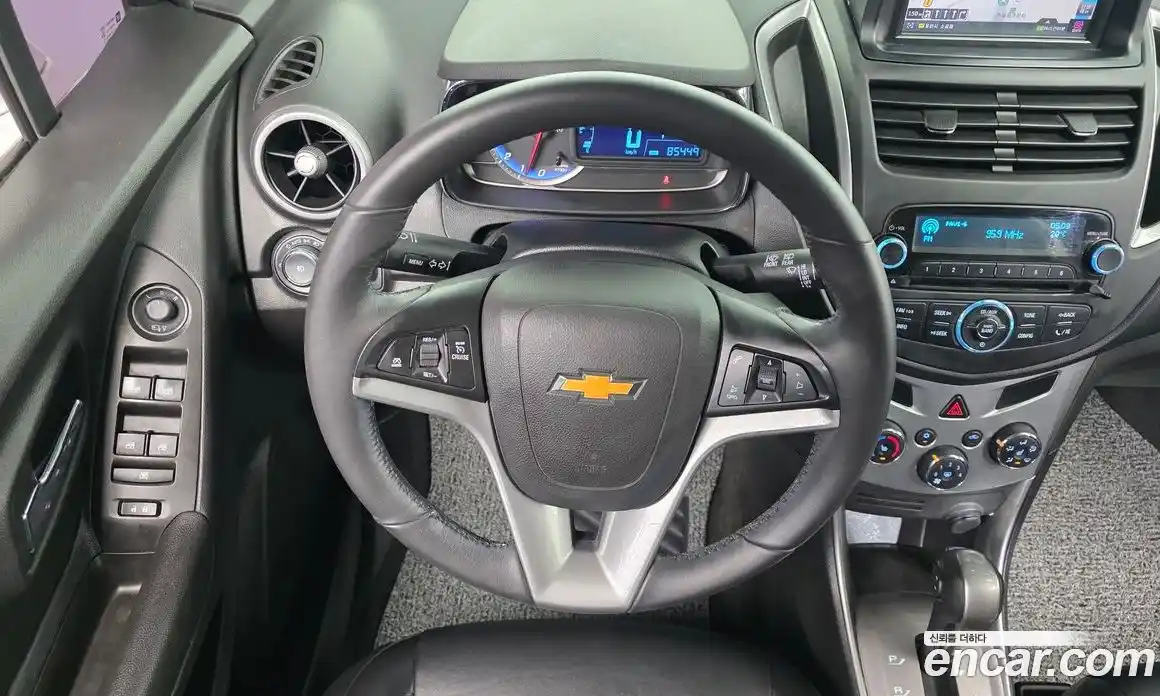 Chevrolet Trax 2016 1.4 Автомат в Москве № 890848, фото 13