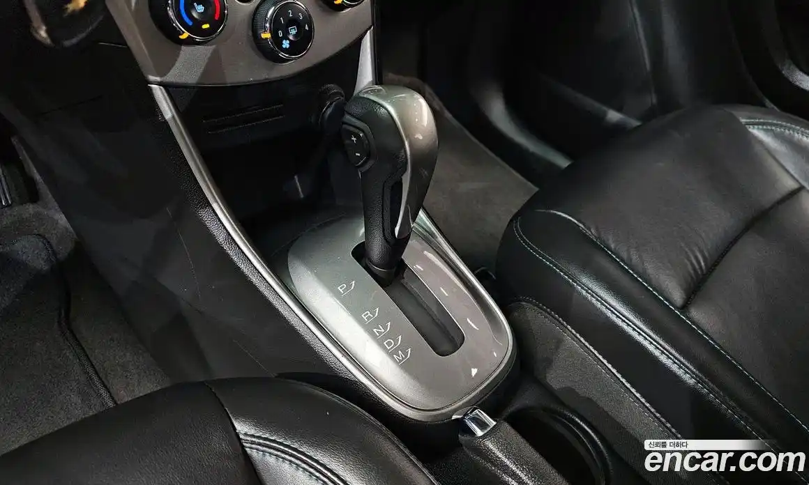 Chevrolet Trax 2014 1.4 гидро в Москве № 891057, фото 9