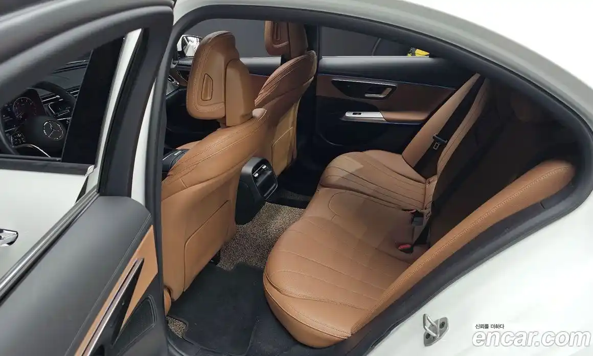 Mercedes-Benz E-Class 2025 2.0 Автомат в Москве № 892513, фото 12