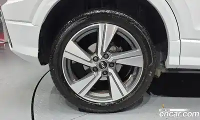 Audi Q2 2023 2.0 Автомат в Москве № 893680, миниатюра 5