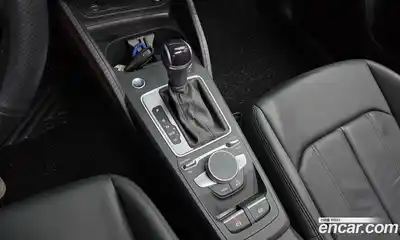 Audi Q2 2023 2.0 Автомат в Москве № 893680, миниатюра 9