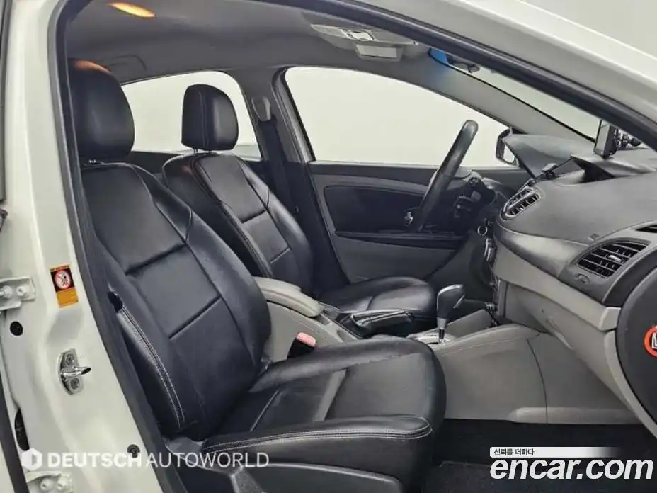 Renault SM3 2011 1.6 гидро в Москве № 152252, фото 10