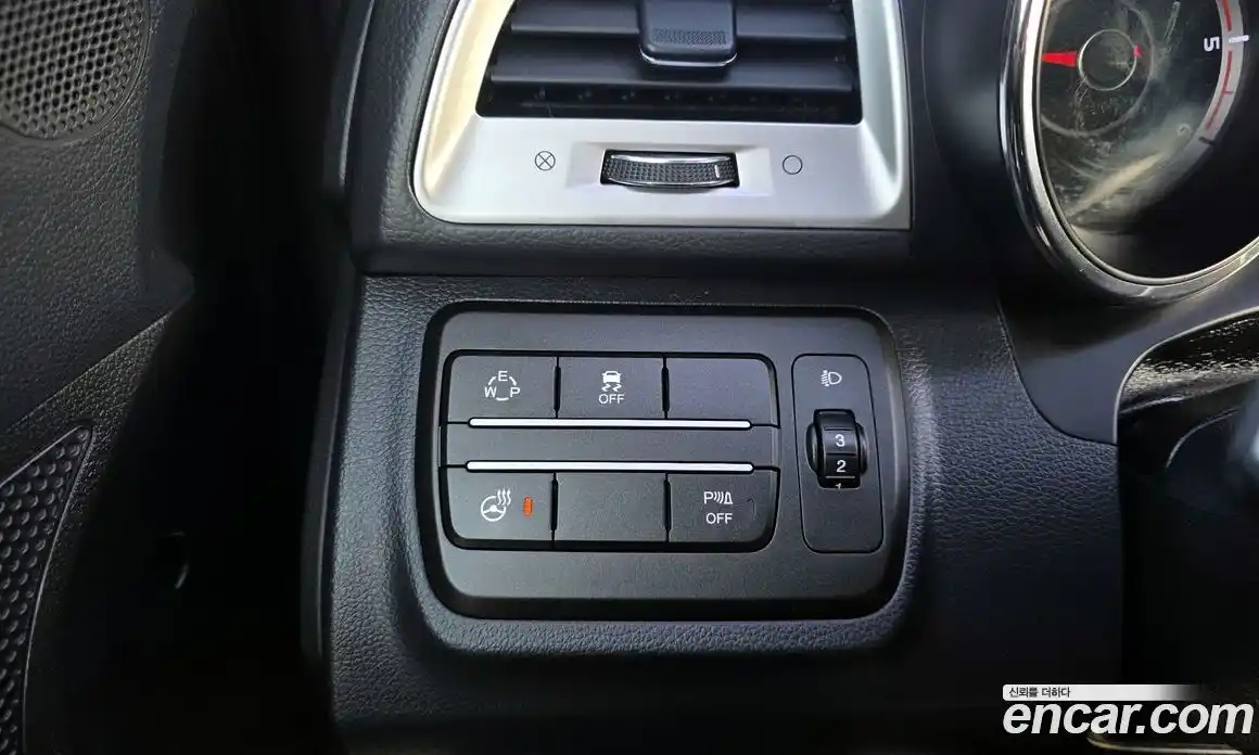 SsangYong TIBOLI 2015 1.6 Автомат в Москве № 35117, фото 19