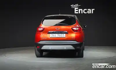 Renault QM3 2015 1.5 Автомат в Москве № 853715, миниатюра 4