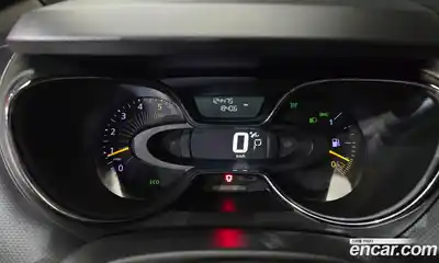 Renault QM3 2015 1.5 Автомат в Москве № 853715, миниатюра 8