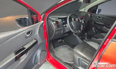 Renault QM3 2015 1.5 Автомат в Москве № 853715, миниатюра 10