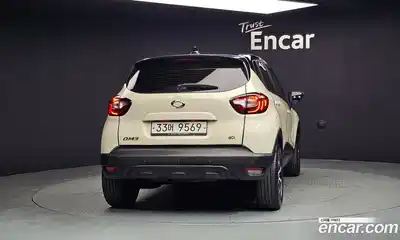 Renault QM3 2017 1.5 Автомат в Москве № 853940, миниатюра 4