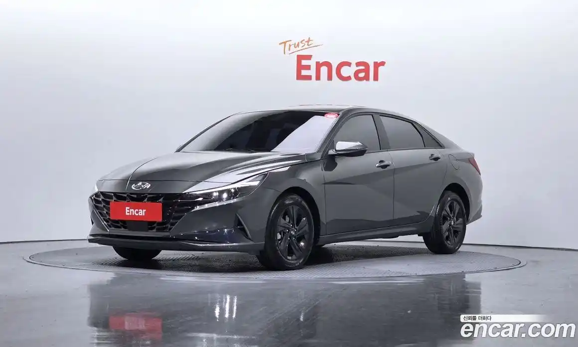 Hyundai Avante 2023 1.6 Автомат в Москве № 854107, фото 1