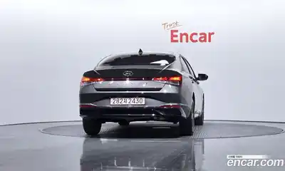 Hyundai Avante 2023 1.6 Автомат в Москве № 854107, миниатюра 4