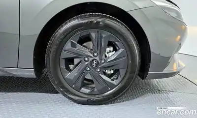 Hyundai Avante 2023 1.6 Автомат в Москве № 854107, миниатюра 5