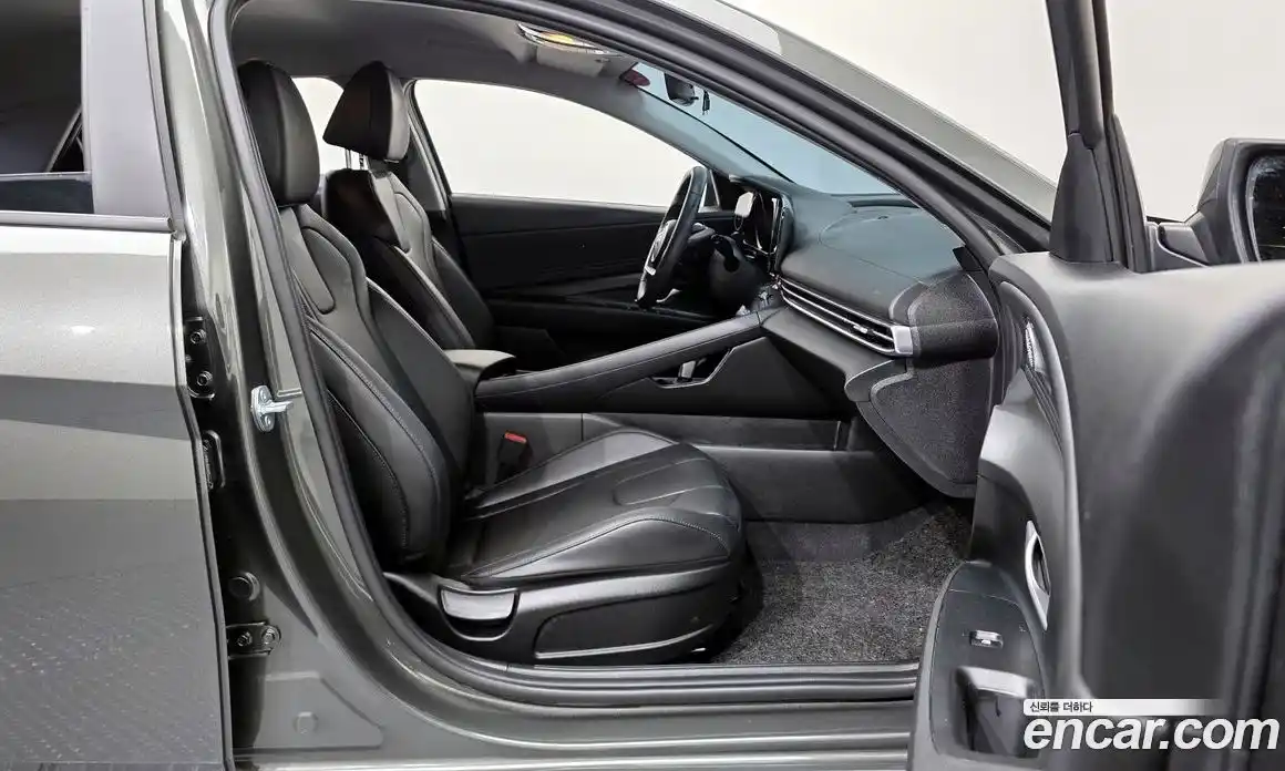 Hyundai Avante 2023 1.6 Автомат в Москве № 854107, фото 10