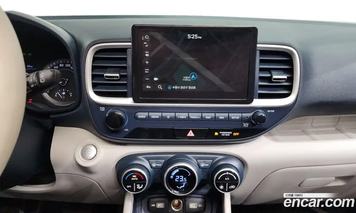 Hyundai Venue 2021 1.6 Автомат в Москве № 854360, фото 14