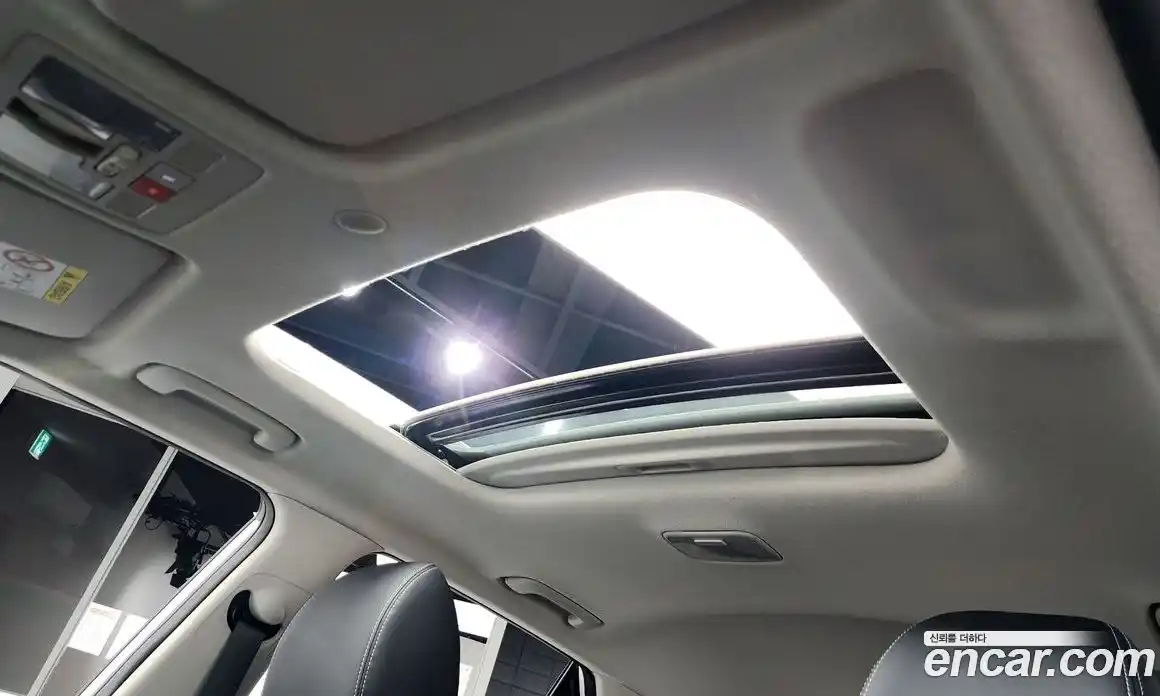 Hyundai Venue 2021 1.6 Автомат в Москве № 854360, фото 18