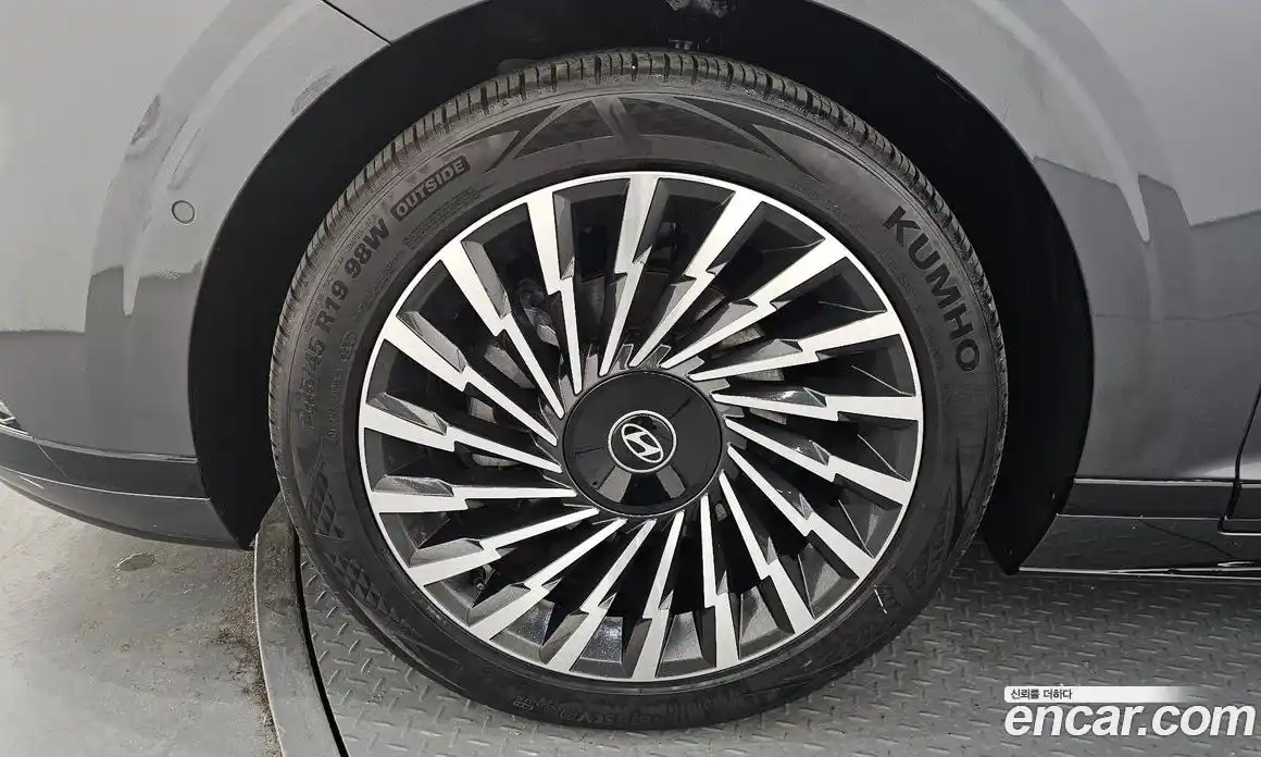 Hyundai Grandeur 2023 1.6 Автомат в Москве № 854720, фото 5