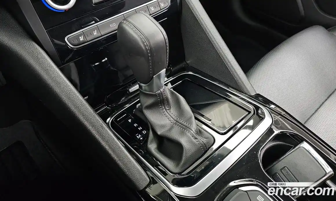 Renault SM6 2016 1.6 Автомат в Москве № 855080, фото 9