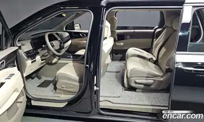 Kia Canival 2024 2.2 Автомат в Москве № 855459, миниатюра 10