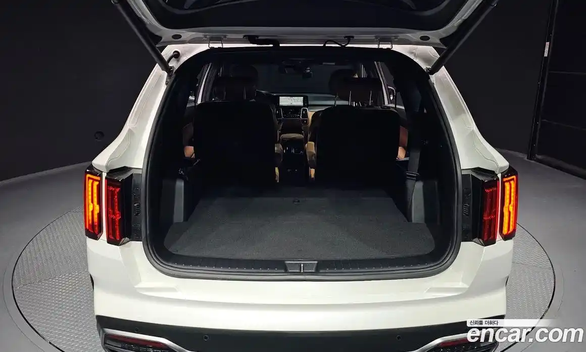 Kia Sorento 2022 1.6 Автомат в Москве № 855478, фото 20