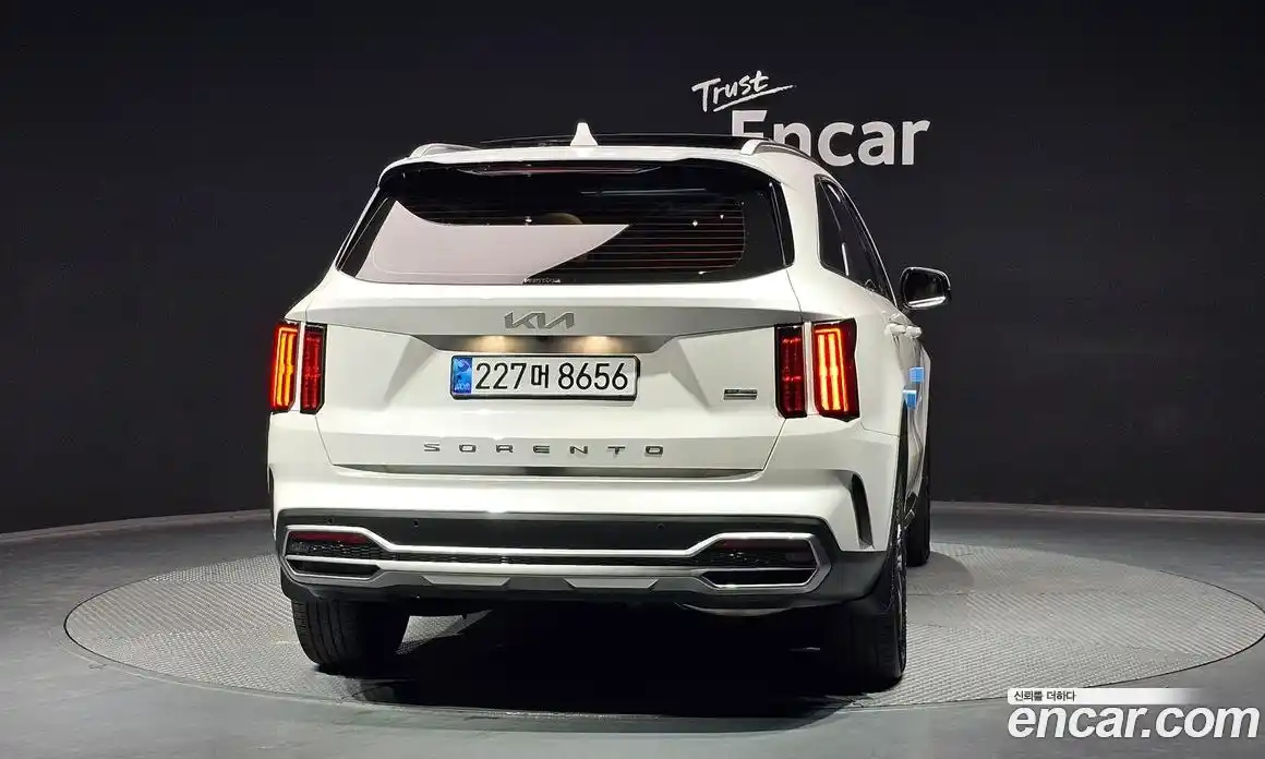 Kia Sorento 2022 1.6 Автомат в Москве № 855478, фото 4