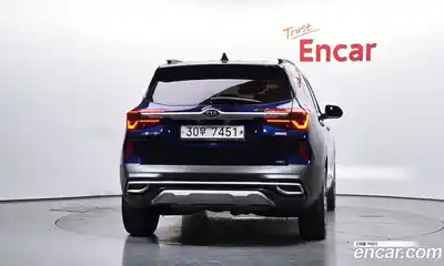 Kia Seltos 2019 1.6 Автомат в Москве № 855518, миниатюра 3