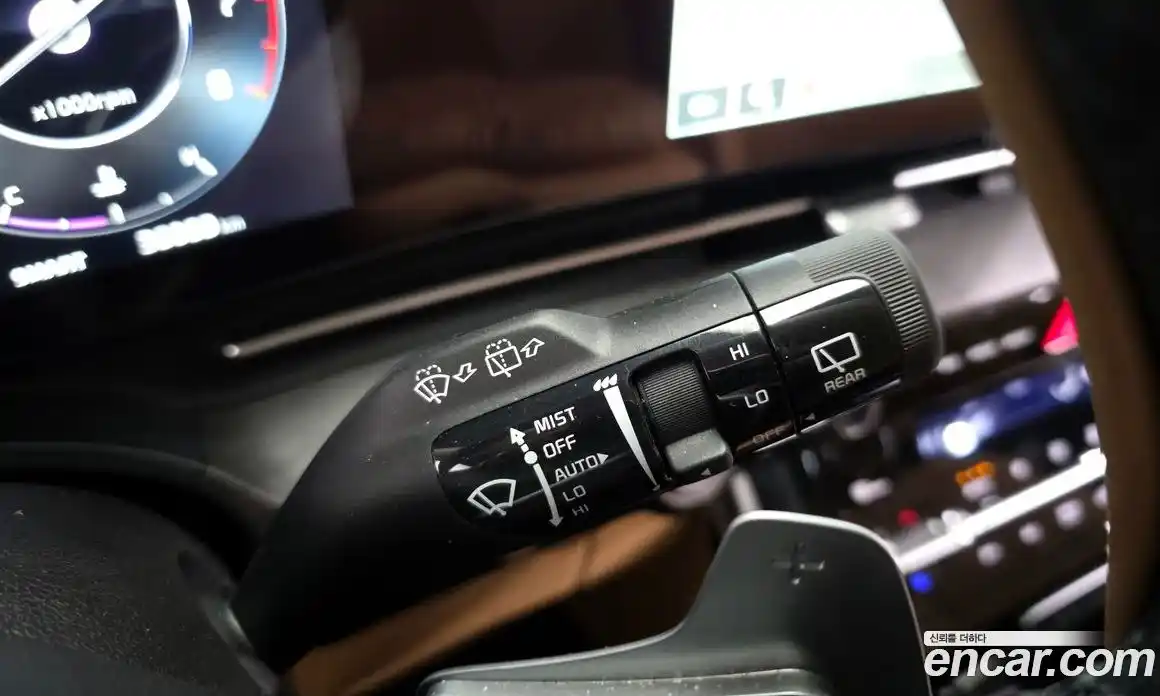 Kia Canival 2023 3.5 Автомат в Москве № 855569, фото 19