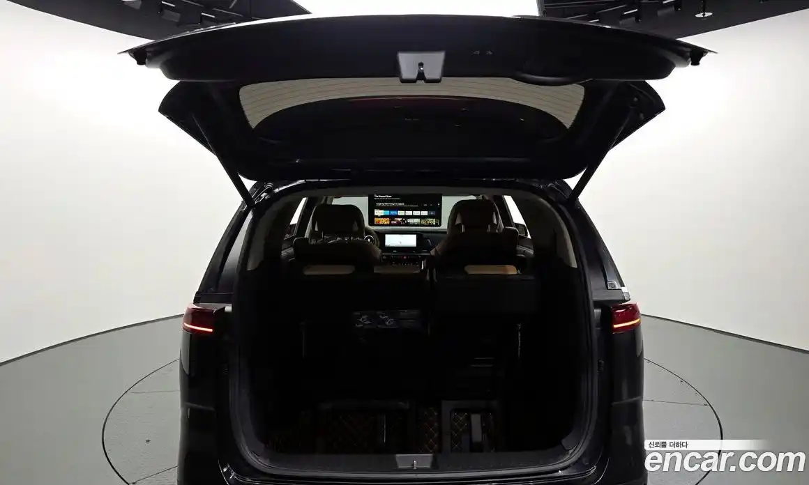 Kia Canival 2023 3.5 Автомат в Москве № 855569, фото 20