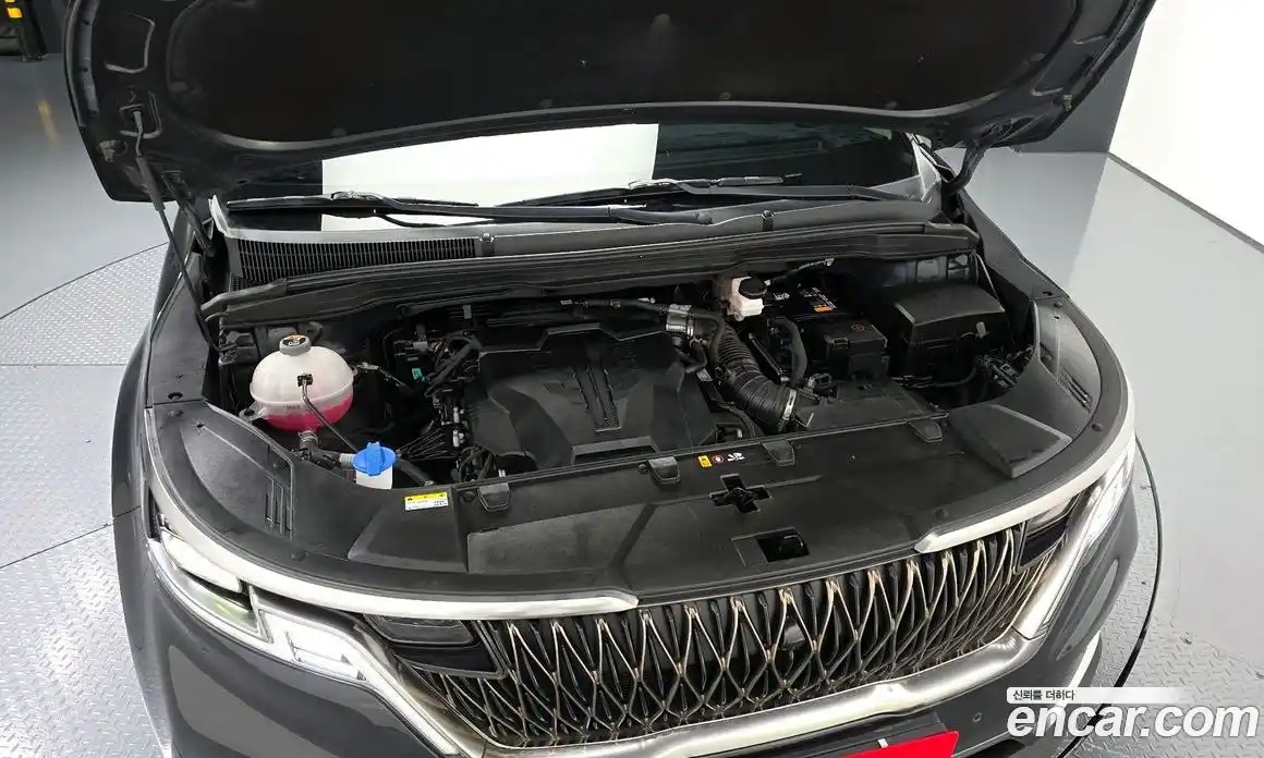 Kia Canival 2023 3.5 Автомат в Москве № 855569, фото 6