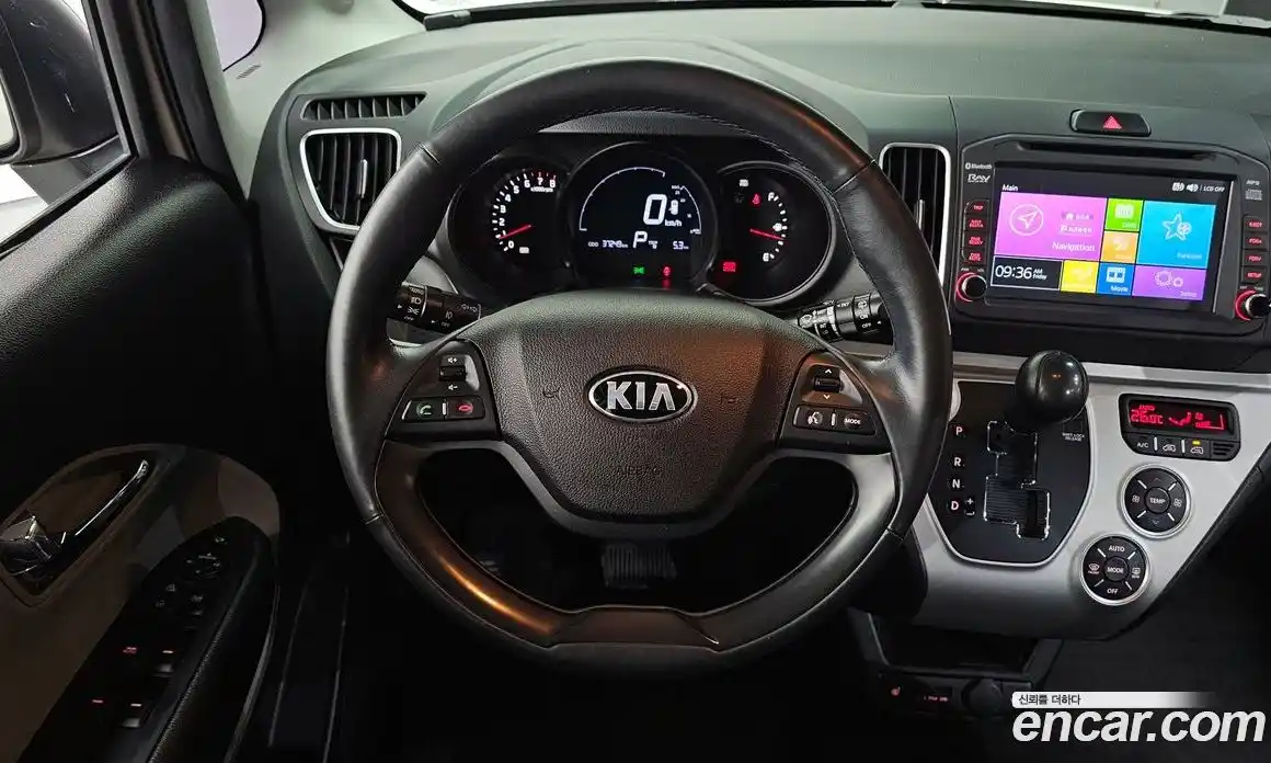 Kia Ray 2016 1.0 Автомат в Москве № 855614, фото 13