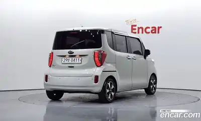 Kia Ray 2016 1.0 Автомат в Москве № 855614, миниатюра 2