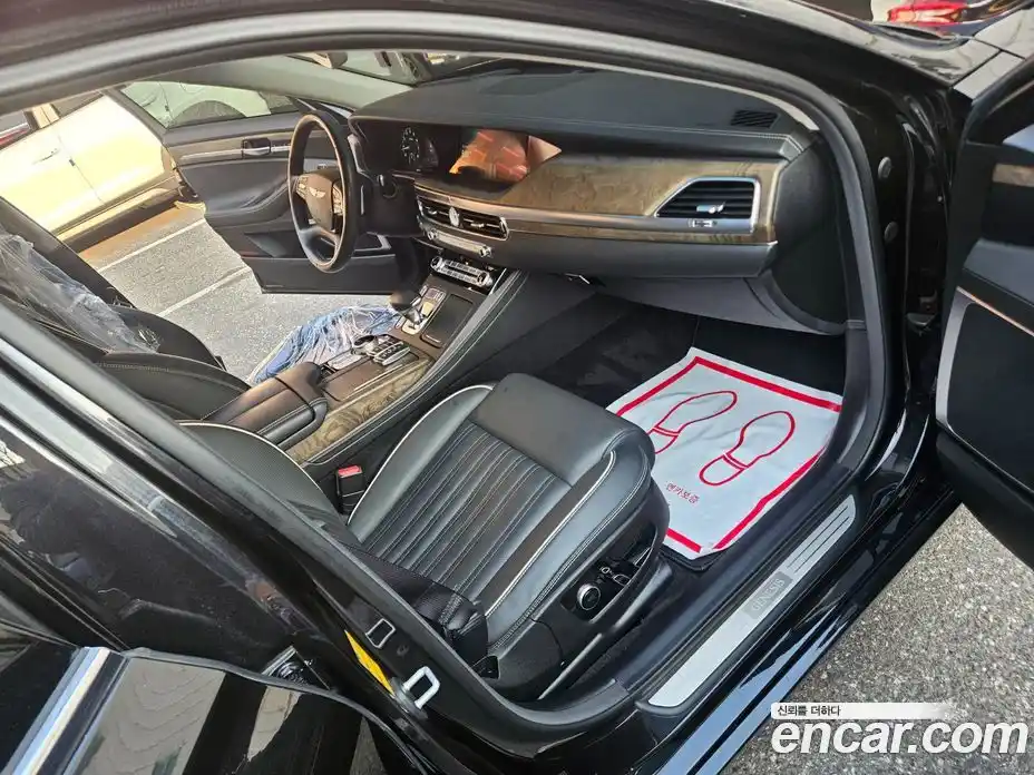 Genesis G90 2019 3.3 Автомат в Москве № 856115, фото 9