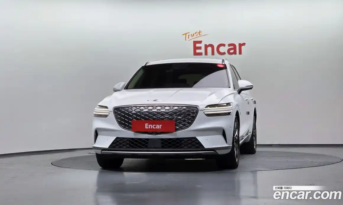 Genesis GV70 2022 0.1 Автомат в Москве № 856155, фото 3