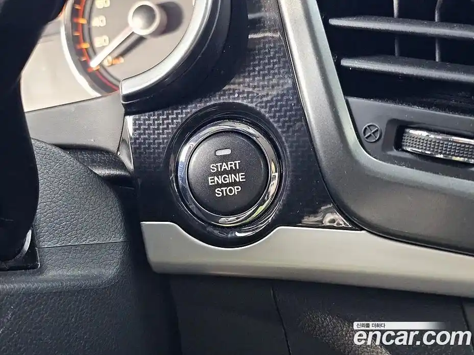 SsangYong Korando 2017 2.2 Автомат в Москве № 856717, фото 13