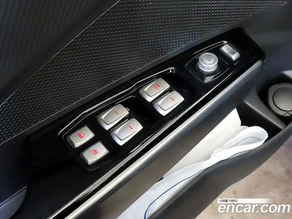 SsangYong TIBOLI 2018 1.6 Автомат в Москве № 857029, фото 17