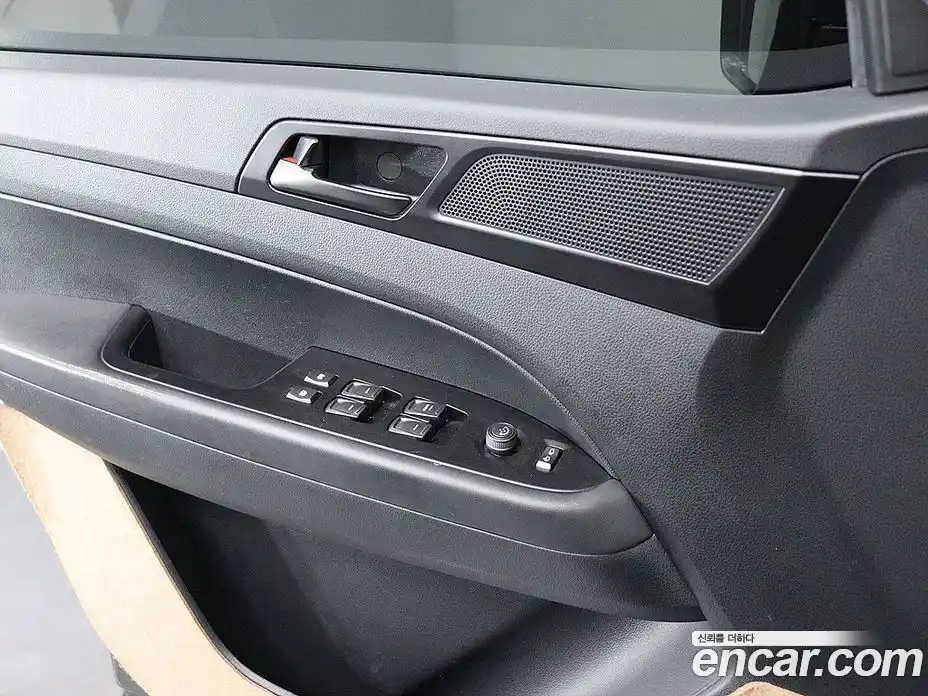 SsangYong Rexton 2019 2.2 Автомат в Москве № 857046, фото 12
