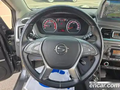 SsangYong Korando 2016 2.0 Автомат в Москве № 857115, миниатюра 9
