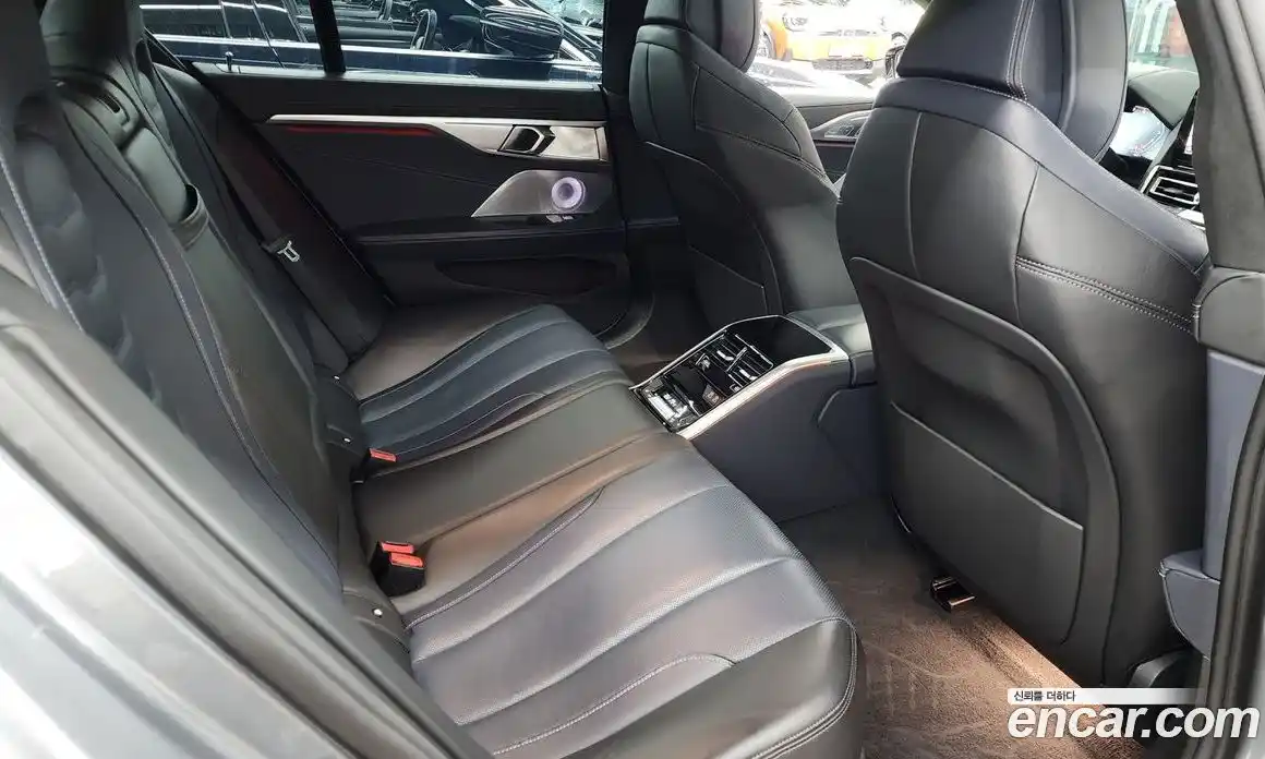 BMW 8-Series 2023 4.4 Автомат в Москве № 857134, фото 17