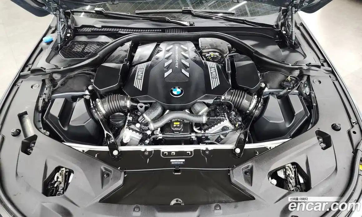 BMW 8-Series 2023 4.4 Автомат в Москве № 857134, фото 6