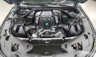 BMW 8-Series 2023 4.4 Автомат в Москве № 857134, миниатюра 6