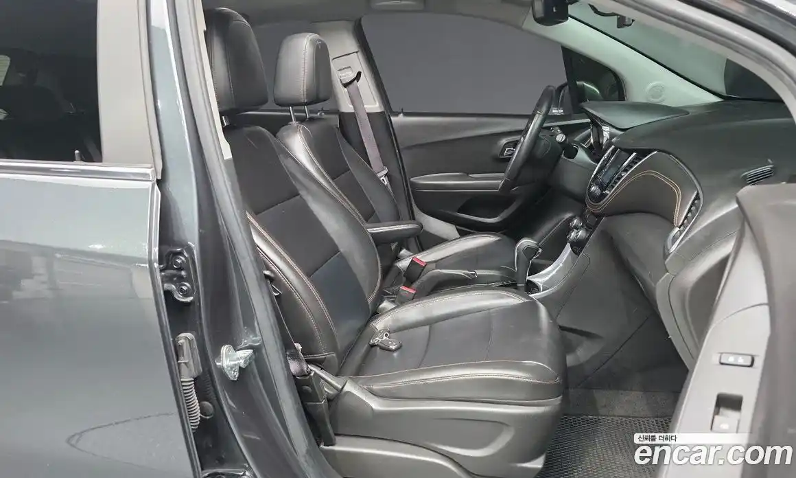 Chevrolet Trax 2018 1.4 Автомат в Москве № 857698, фото 11