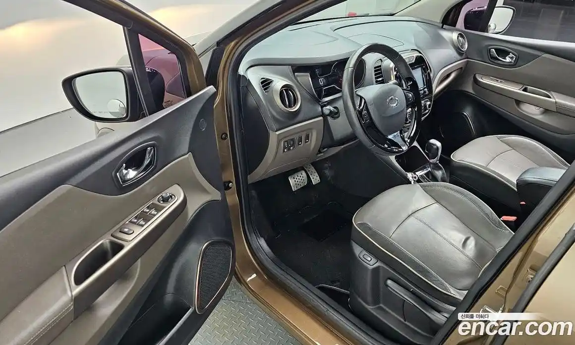 Renault QM3 2016 1.5 Автомат в Москве № 858239, фото 11