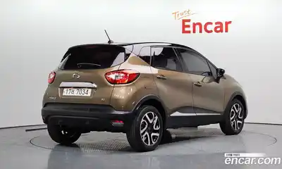 Renault QM3 2016 1.5 Автомат в Москве № 858239, миниатюра 2