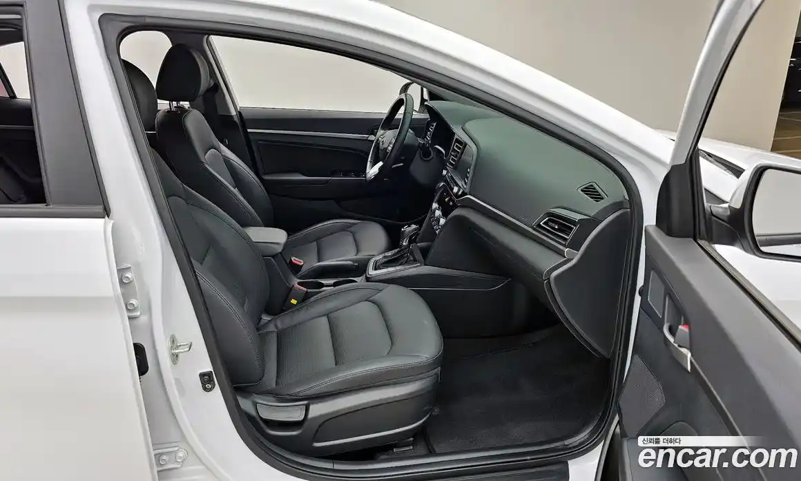 Hyundai Avante 2020 1.6 гидро в Москве № 885938, фото 11