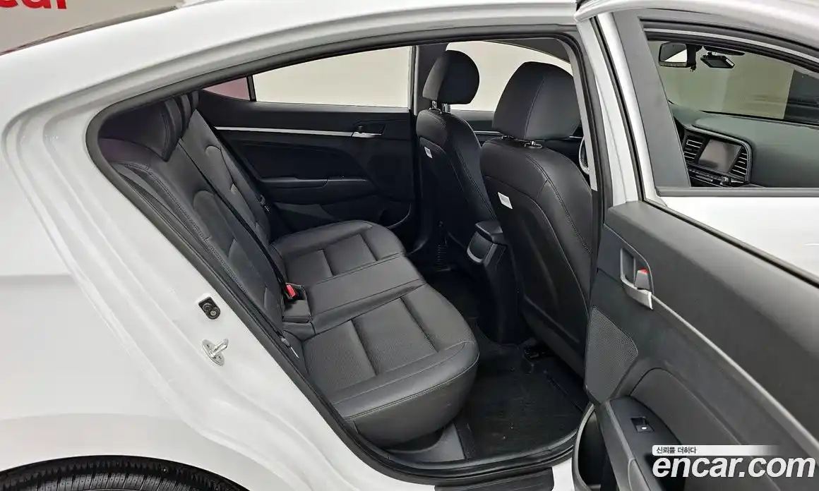 Hyundai Avante 2020 1.6 гидро в Москве № 885938, фото 12